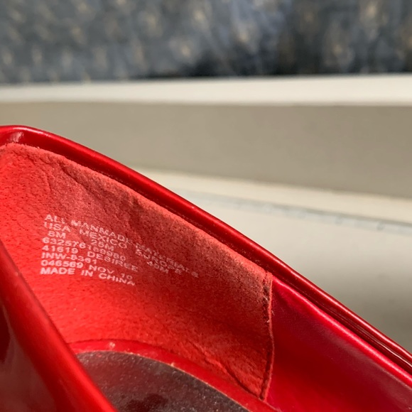 Red heels! - Picture 8 of 8